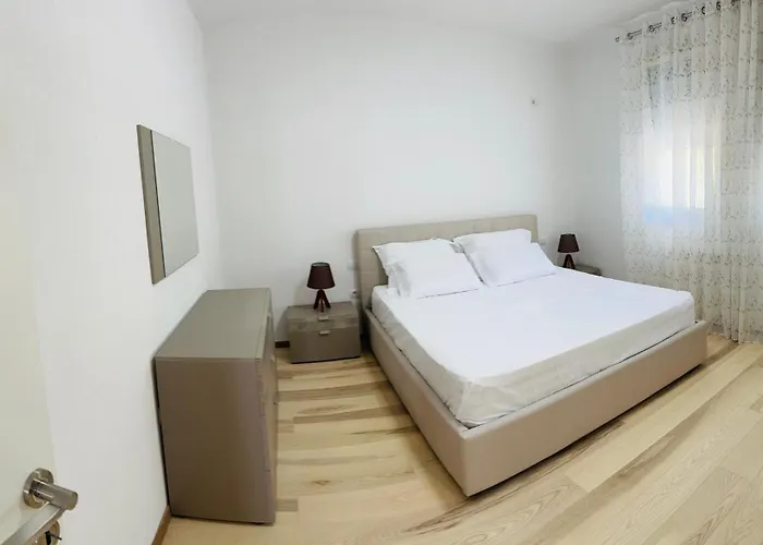 Rezidenca Dozhlani With Private Pool & Yard *