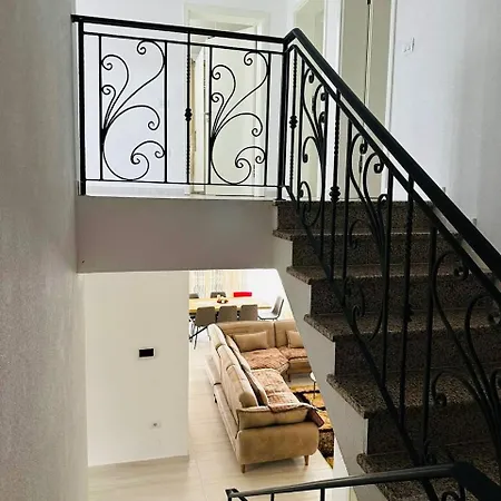 Rezidenca Dozhlani With Private Pool & Yard * Bajram Curr