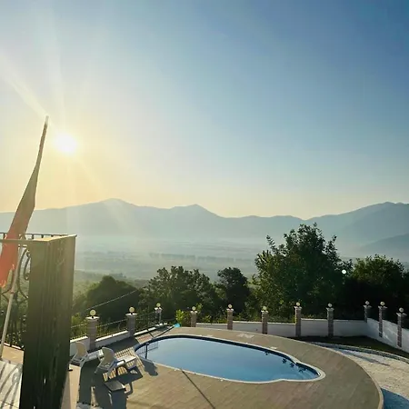 Rezidenca Dozhlani With Private Pool & Yard * Bajram Curr