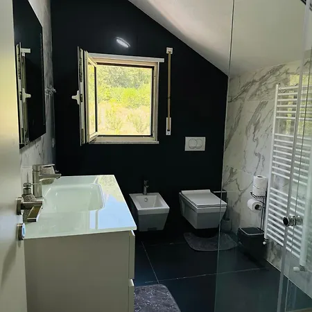 Rezidenca Dozhlani With Private Pool & Yard Villa Bajram Curr
